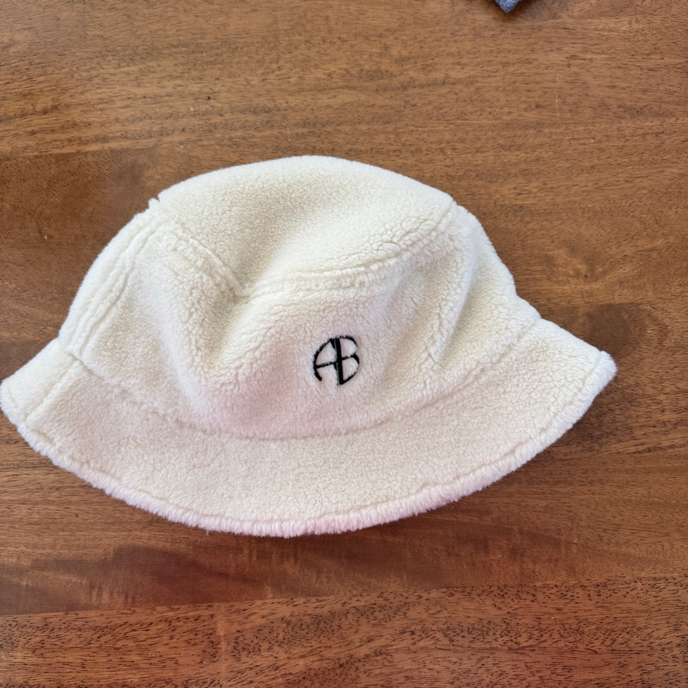 Anine Bing - Cami Embroidered faux fur bucket hat